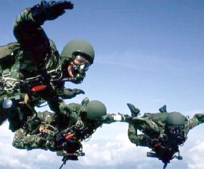 伞兵装备